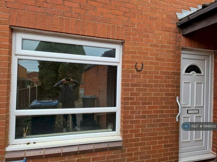 3 Bedroom Semi-Detached House To Rent In Devon Road, Rednal, Birmingham, B45