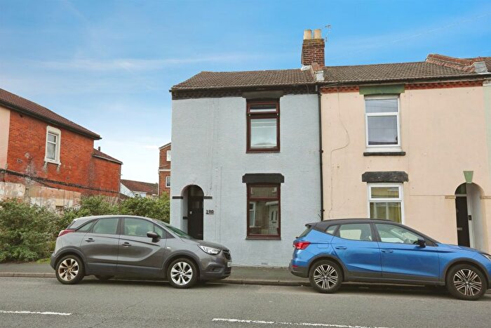 2 Bedroom End Of Terrace House For Sale In Anns Hill Road, Gosport, PO12