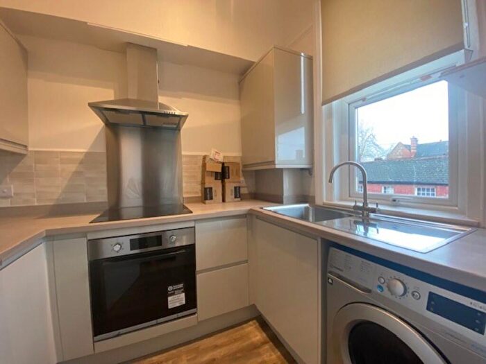 1 Bedroom Flat To Rent In Old Tiverton Road, Exeter, EX4