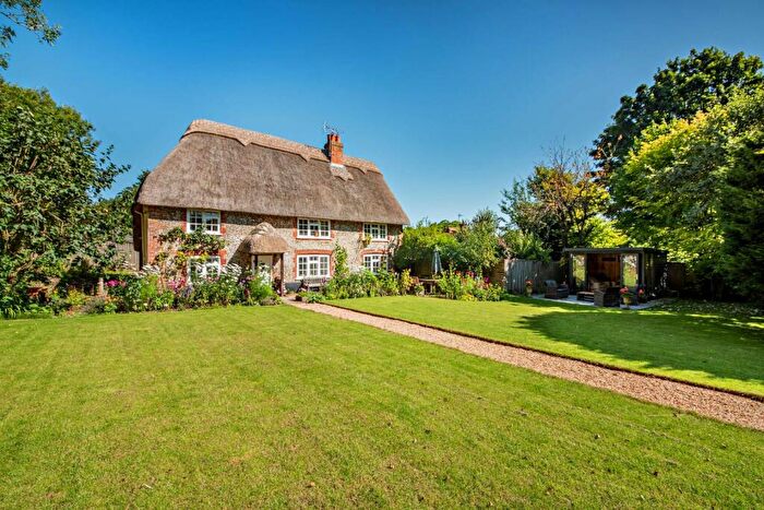 3 Bedroom Detached House For Sale In Kimpton, Andover, Hampshire, SP11