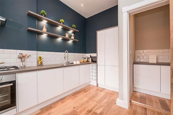 2 Bedroom Flat To Rent In (Fl) Comely Bank Terrace, Edinburgh, EH4