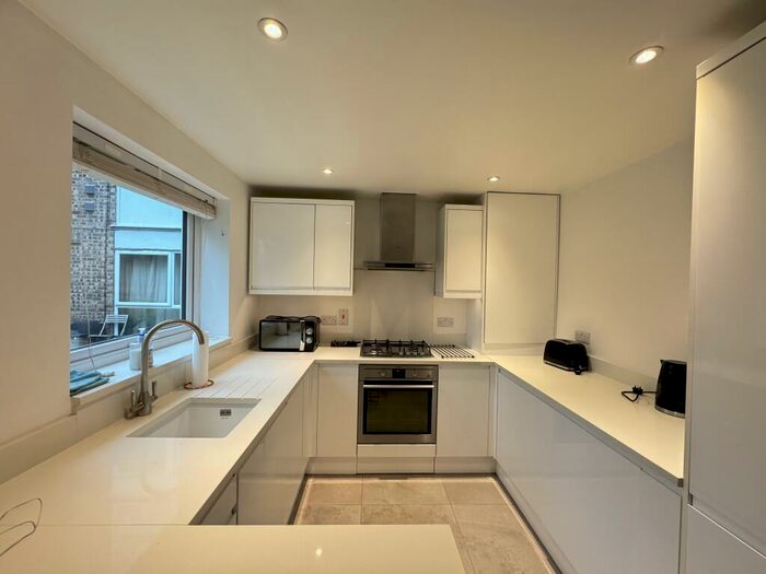 2 Bedroom Apartment To Rent In Eskdale, London Colney, St Albans, AL2