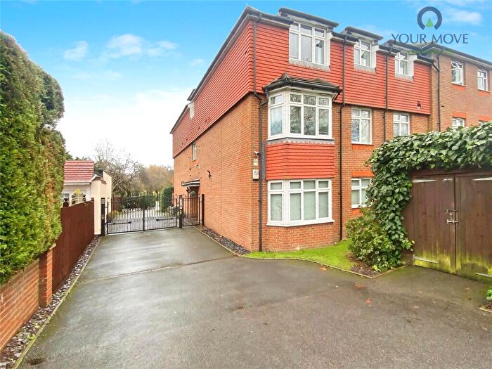 2 Bedroom Flat For Sale In Rose Hill, Sutton, SM1