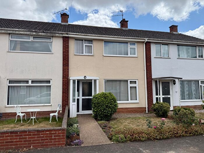 3 Bedroom Terraced House For Sale In Hatherleigh Road, St. Thomas, EX2