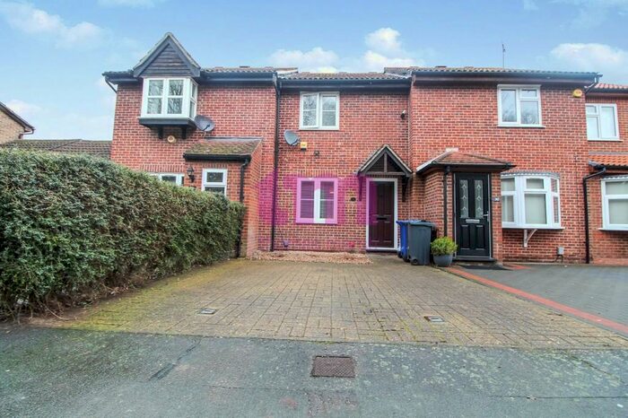 2 Bedroom Terraced House To Rent In Badgers Dene, Grays, RM17