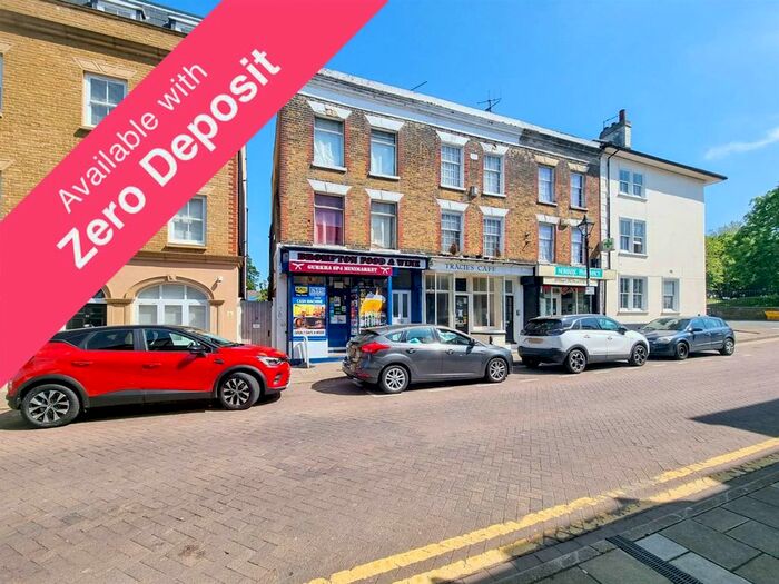1 Bedroom Flat To Rent In High Street, Brompton, Gillingham, ME7
