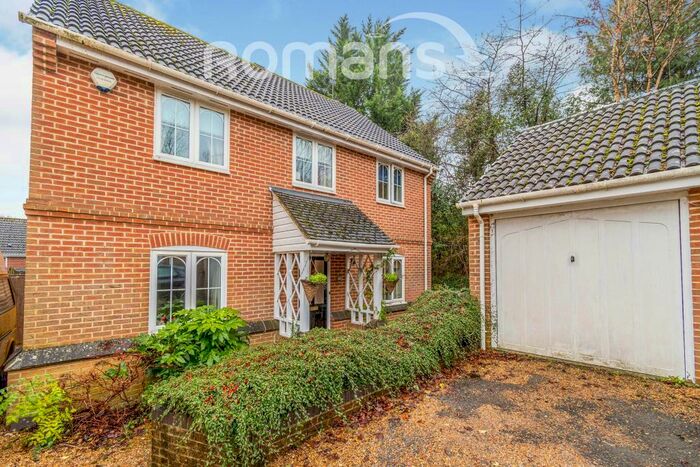 4 Bedroom Detached House To Rent In Colden Common, Winchester, SO21