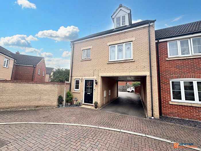 2 Bedroom Semi-Detached House For Sale In Stroud Close, Bourne, PE10