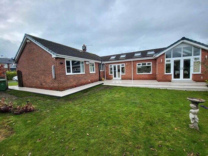 4 Bedroom Bungalow To Rent In Cawley Avenue, Culcheth, Warrington, Cheshire, WA3