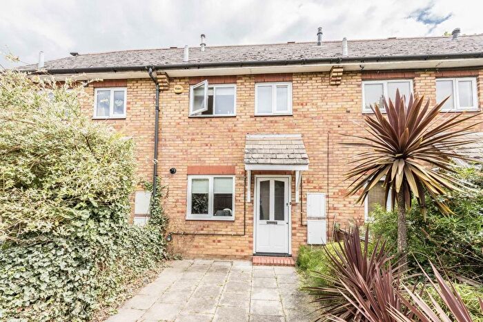 2 Bedroom Property To Rent In North Road, Wimbledon, SW19