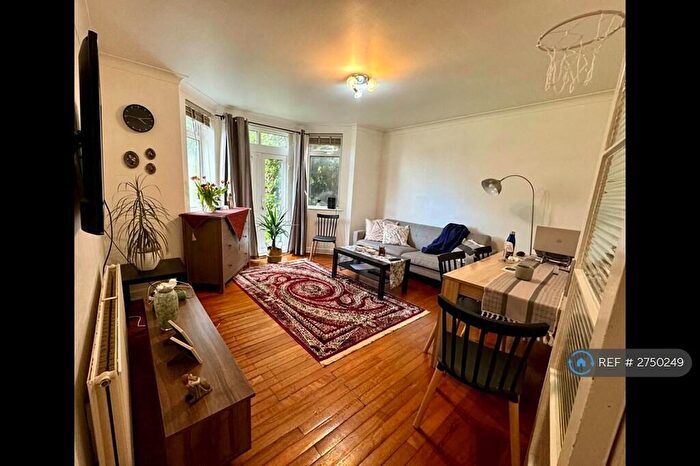 2 Bedroom Flat To Rent In Montenotte Road, London, N8