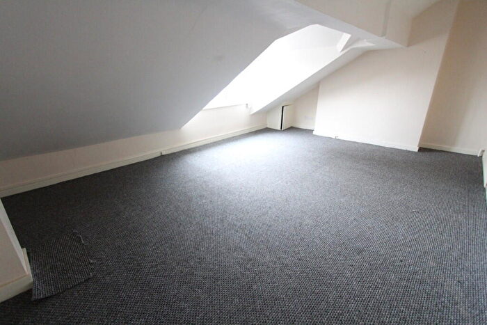 1 Bedroom Apartment To Rent In Claremont Road, Seaforth, L21