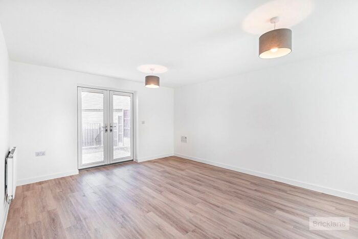 3 Bedroom Detached House To Rent In Shale Meadow, Wellingborough, NN8