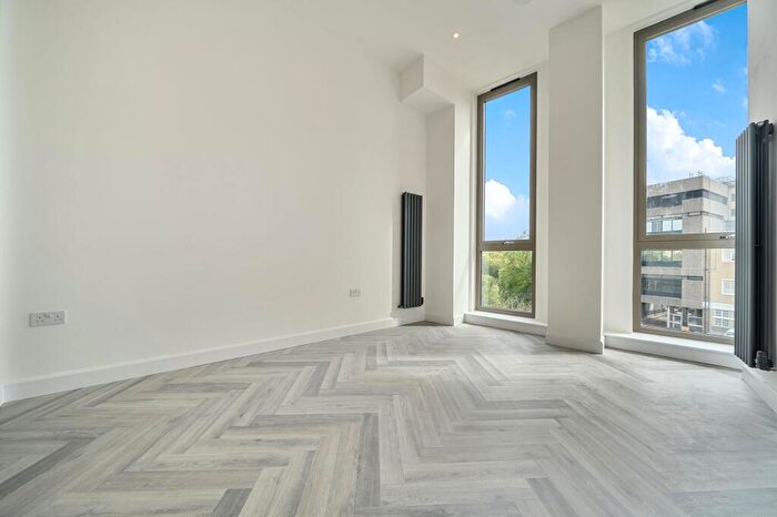2 Bedroom Apartment To Rent In - Hythe Street, Kent, DA1