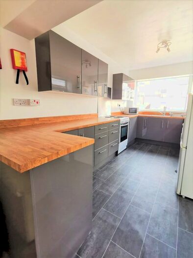 5 Bedroom Property To Rent In Marlborough Road, Brynmill, Swansea, SA2