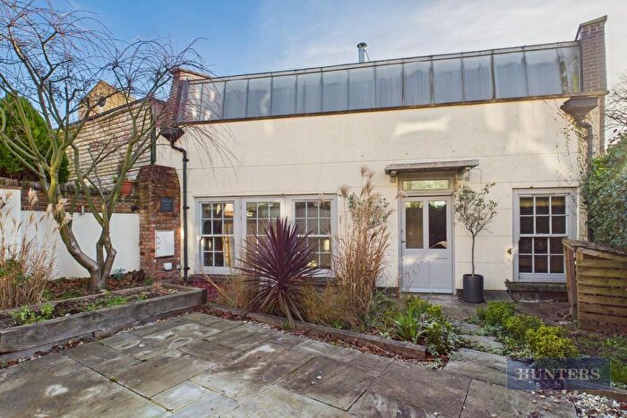 2 Bedroom Detached House To Rent In Henstead Road, Southampton, SO15