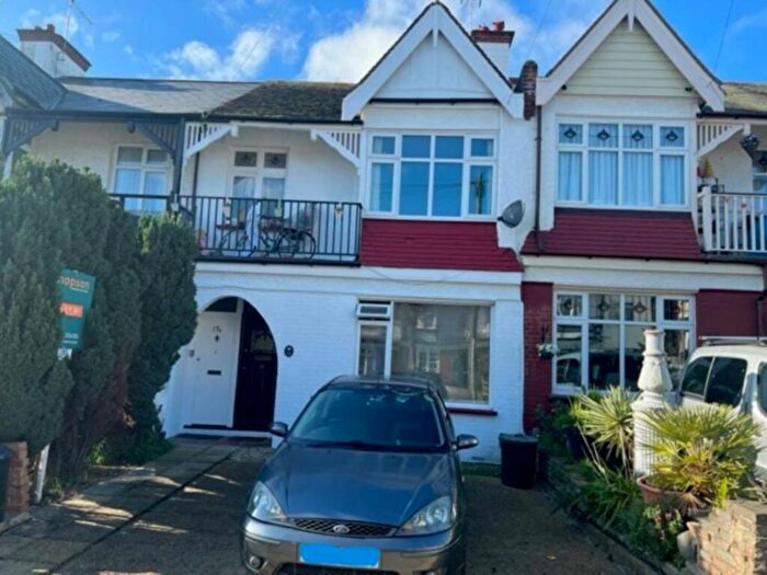 2 Bedroom Flat To Rent In Lovelace Avenue, Southend On Sea, SS1