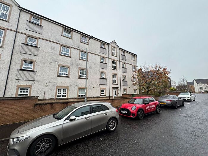 2 Bedroom Flat To Rent In Parklands Oval, Crookston, Glasgow, G53
