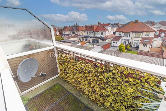 2 Bedroom Flat For Sale In Pembroke Court, Queens Promenade, Blackpool, FY2