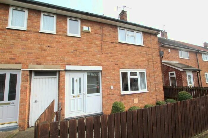 2 Bedroom End Of Terrace House To Rent In Lythe Avenue, Hull, HU5