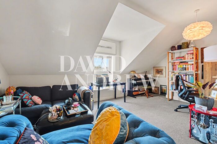 3 Bedroom Property To Rent In Ferme Park Road, London, N4