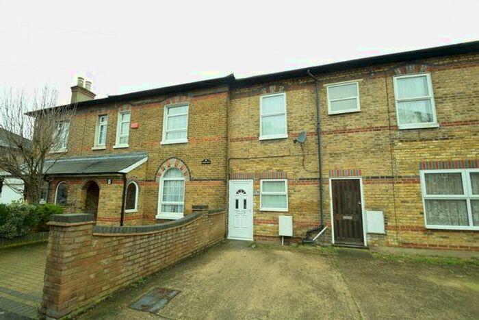 1 Bedroom Terraced House To Rent In New Road, Uxbridge, UB8