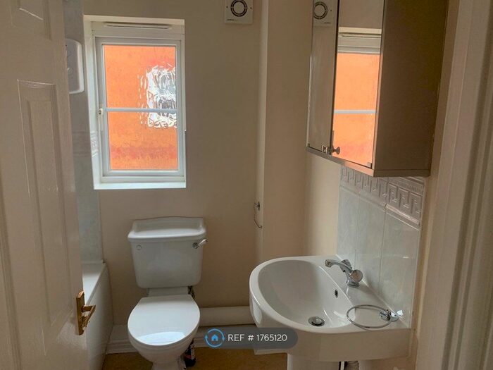 2 Bedroom Semi-Detached House To Rent In Upton Drive, Nuneaton, CV11