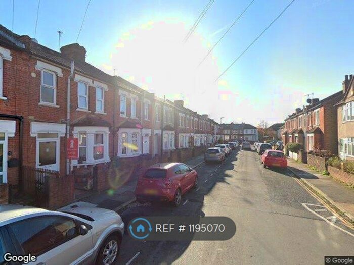 Studio To Rent In Tiverton Road, Hounslow, TW3