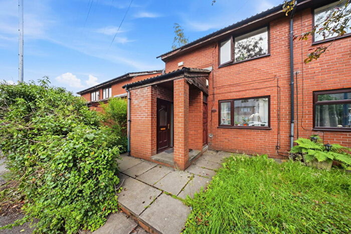 2 Bedroom Maisonette For Sale In Cleggs Lane, Little Hulton, Manchester, M38