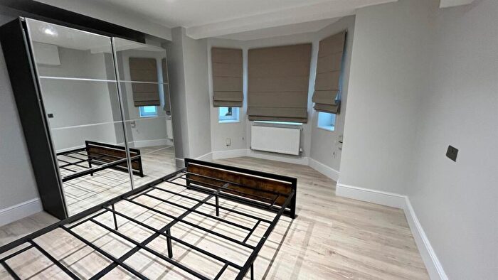 1 Bedroom Flat To Rent In Flat B Woodland Lane, Chapel Allerton, Leeds, LS7