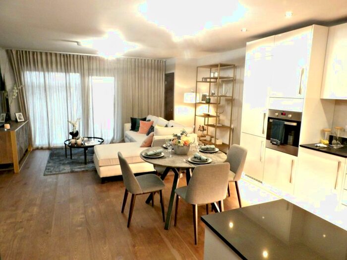 1 Bedroom Apartment To Rent In Waterhouse Avenue, Maidstone, ME14