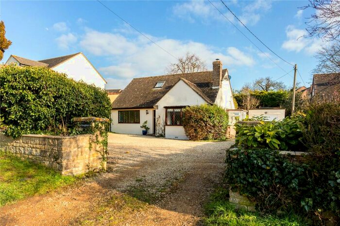 3 Bedroom Detached House For Sale In The Ridings, Stonesfield, Witney, Oxfordshire, OX29