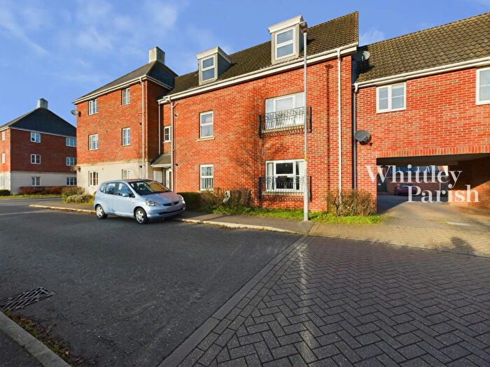 2 Bedroom Flat For Sale In Bullfinch Drive, Harleston, IP20