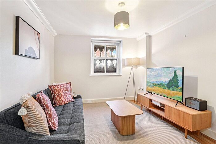 1 Bedroom Flat To Rent In Earls Court Road, Earls Court, London, SW5