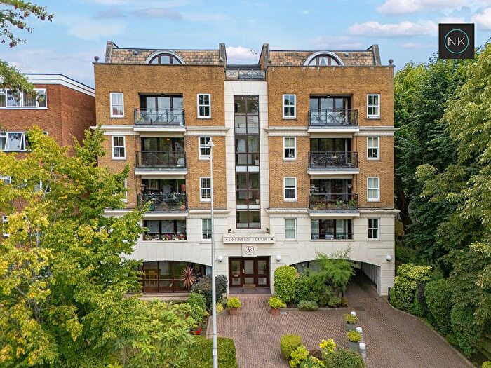 2 Bedroom Flat For Sale In Orestes Court, Woodford Road, South Woodford, London, E18