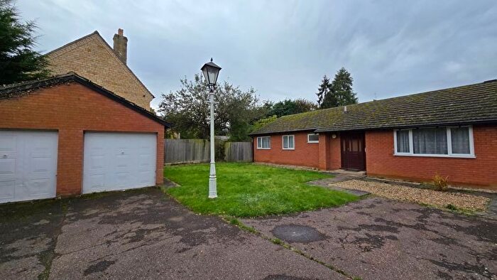 3 Bedroom Detached Bungalow To Rent In Thurlaston Close, Longthorpe, Peterborough, PE3