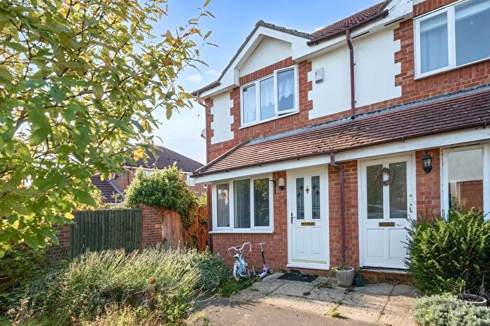 2 Bedroom End Of Terrace House For Sale In East Oxford, Oxfordshire, OX4