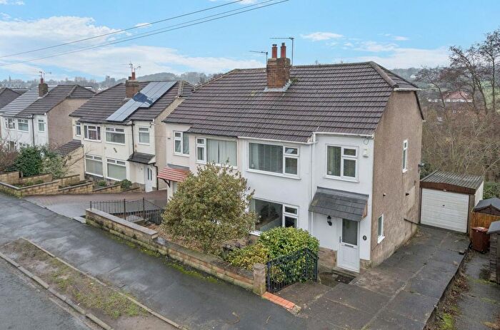 3 Bedroom Semi Detached House For Sale In Woodhill Crescent, Cookridge, LS16