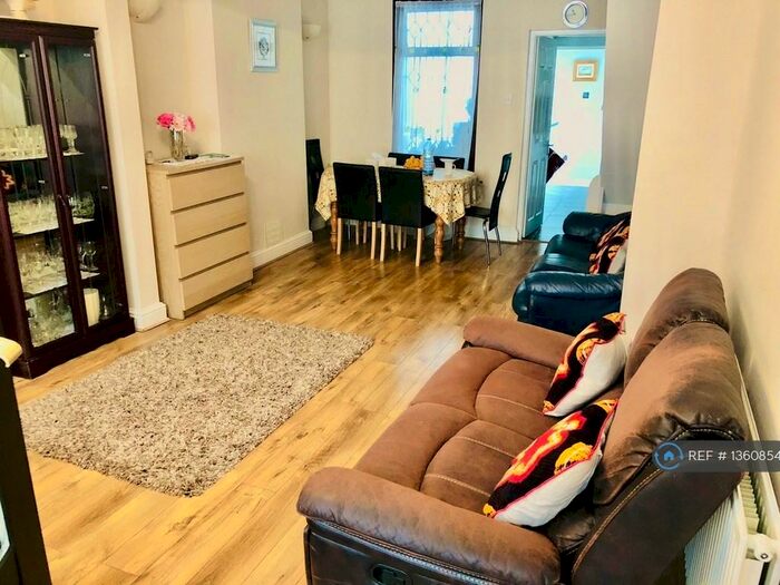 2 Bedroom Terraced House To Rent In Manor Road, Erith, DA8