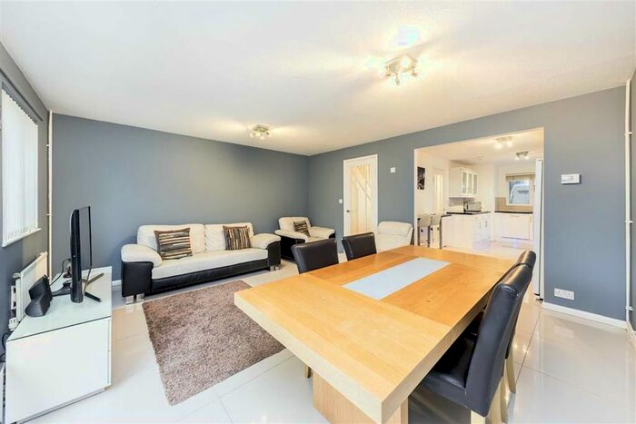 4 Bedroom Terraced House To Rent In Porter Street, London, SE1