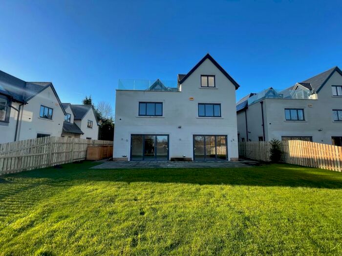 6 Bedroom House To Rent In Hawkswell Gardens, OX2