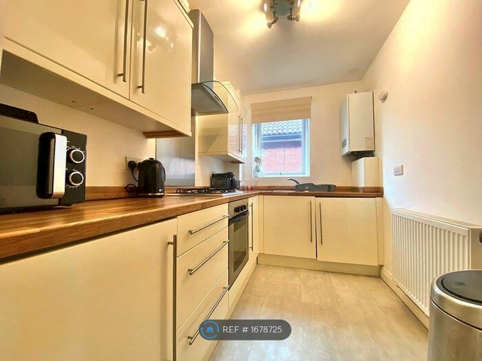 1 Bedroom Flat To Rent In Addison Road, Sarisbury Green, Southampton, SO31