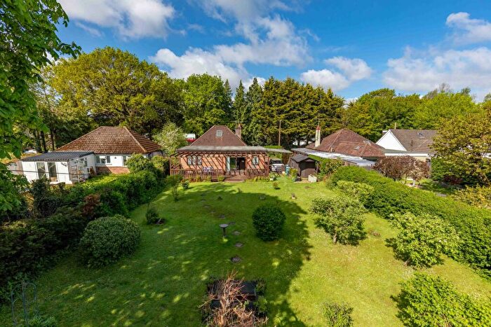 3 Bedroom Chalet For Sale In Peeks Brook Lane, Horley, RH6