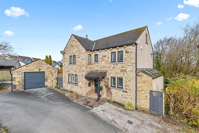 6 Bedroom Detached House For Sale In Stockinger Lane, Addingham, Ilkley, LS29