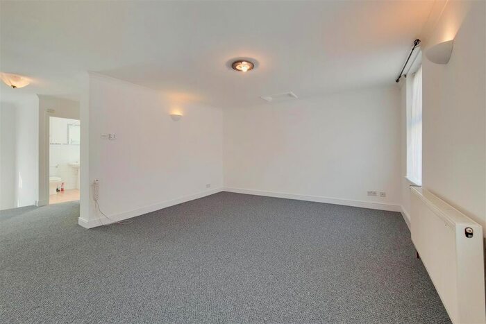 Studio To Rent In High Street, London, W3