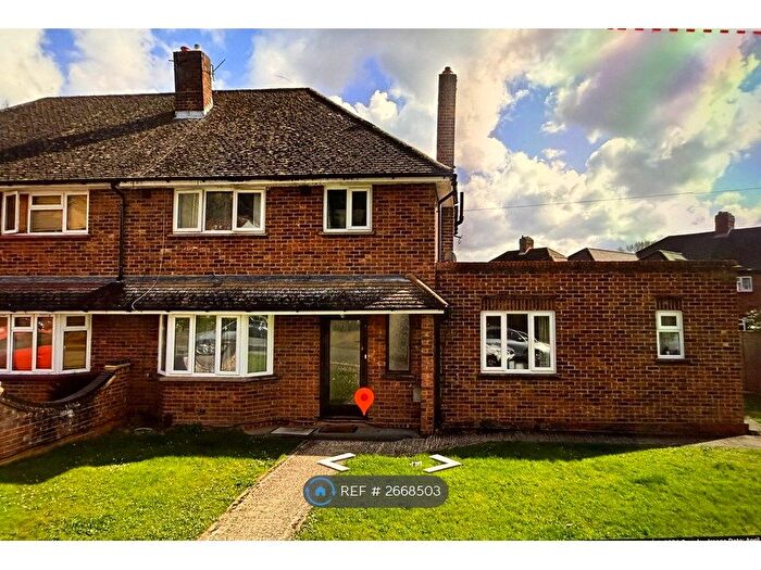 5 Bedroom Semi Detached House To Rent In Spring Rise, Egham, TW20