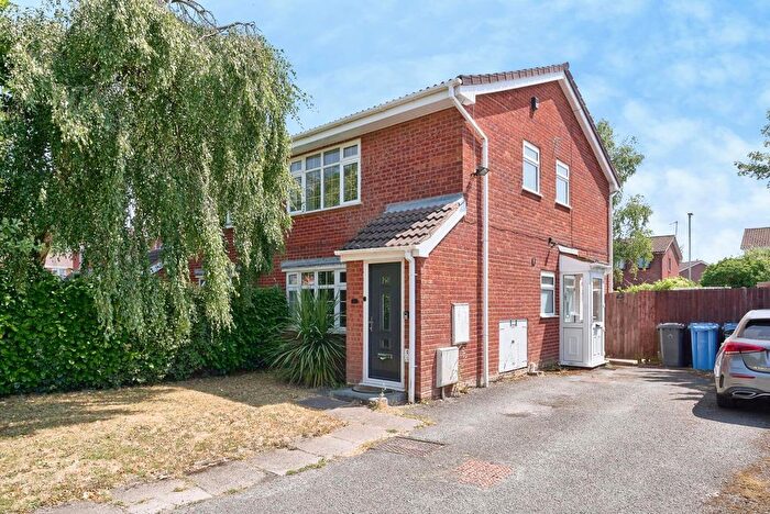 1 Bedroom Maisonette For Sale In Crowland Avenue, Perton, Wolverhampton, Staffordshire, WV6
