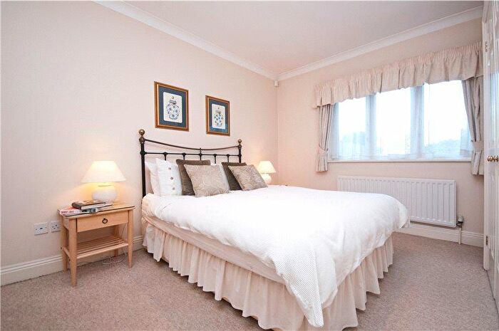 2 Bedroom Apartment To Rent In Earl's House, Chaucer Close, Windsor, Berkshire, SL4
