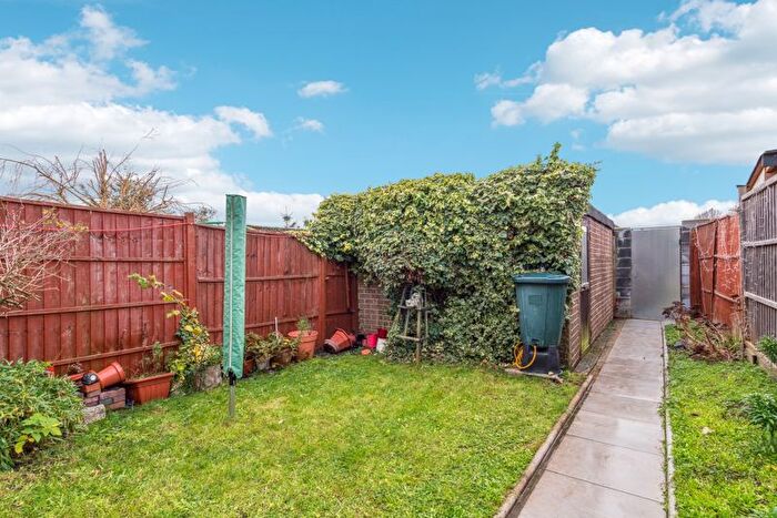 2 Bedroom Terraced House For Sale In Castle Road, Northolt, UB5