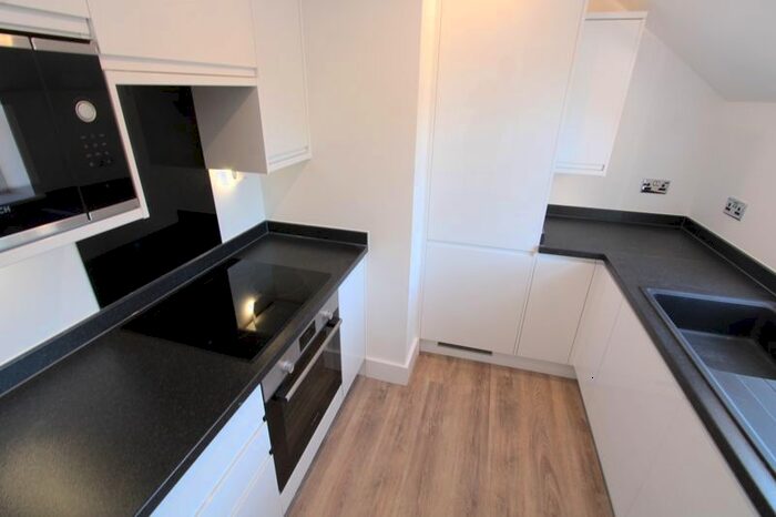 2 Bedroom Flat To Rent In Blundellsands Road East, Crosby, Liverpool, L23